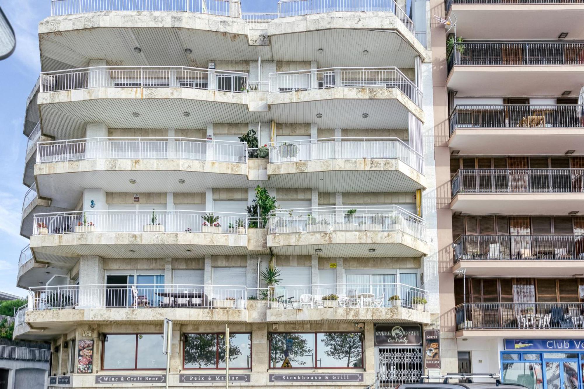 Appartement Carrer Del Mar à Palamós Extérieur photo